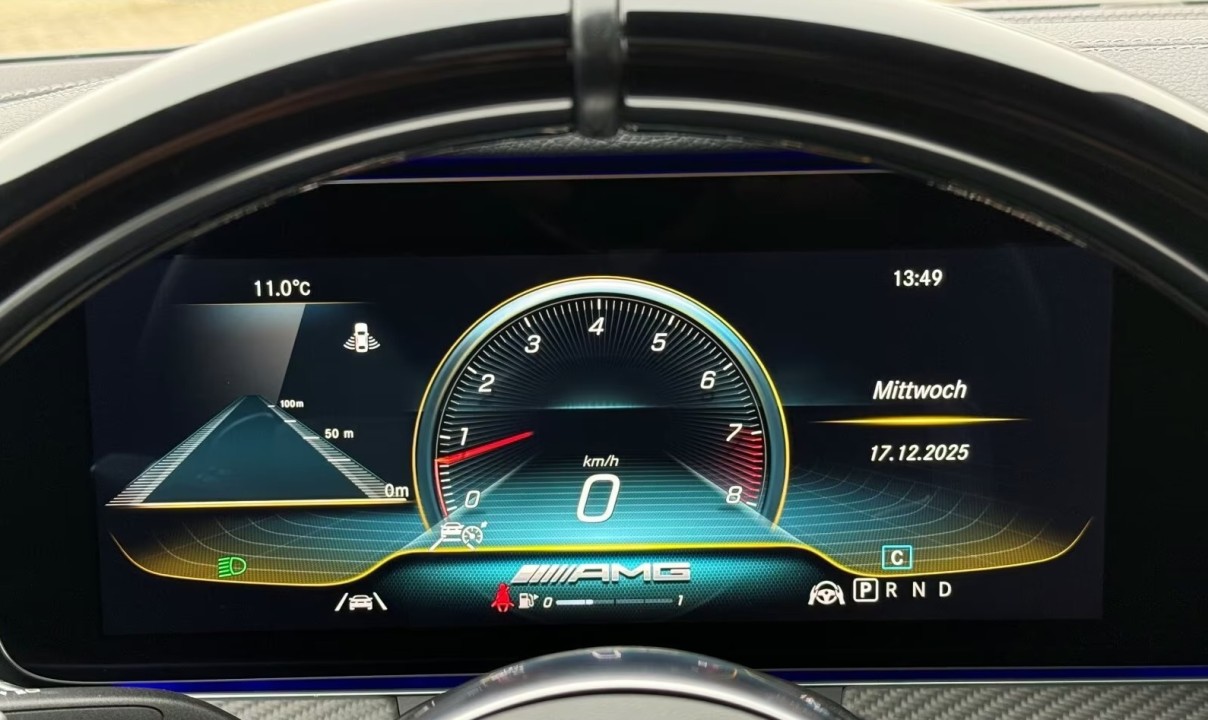 Mercedes-Benz AMG GT 63 S 4MATIC+ - foto 13