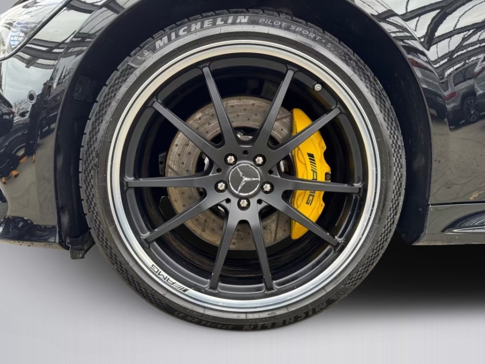 Mercedes-Benz AMG GT 53 4MATIC+ - foto 23