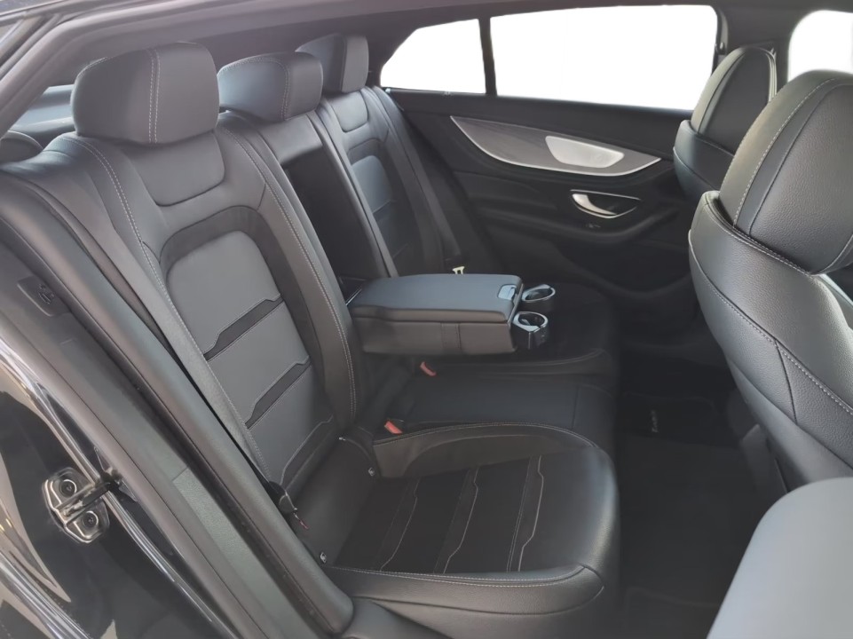 Mercedes-Benz AMG GT 53 4MATIC+ - foto 13