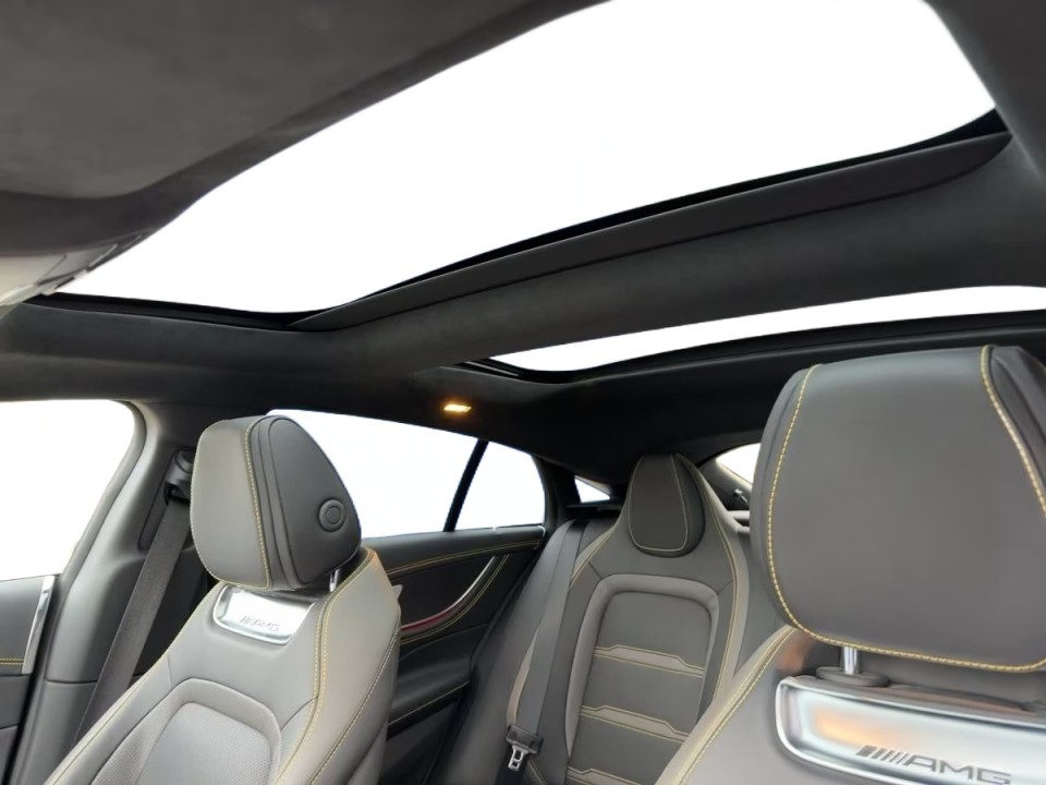 Mercedes-Benz AMG GT 43 4MATIC+ - foto 13
