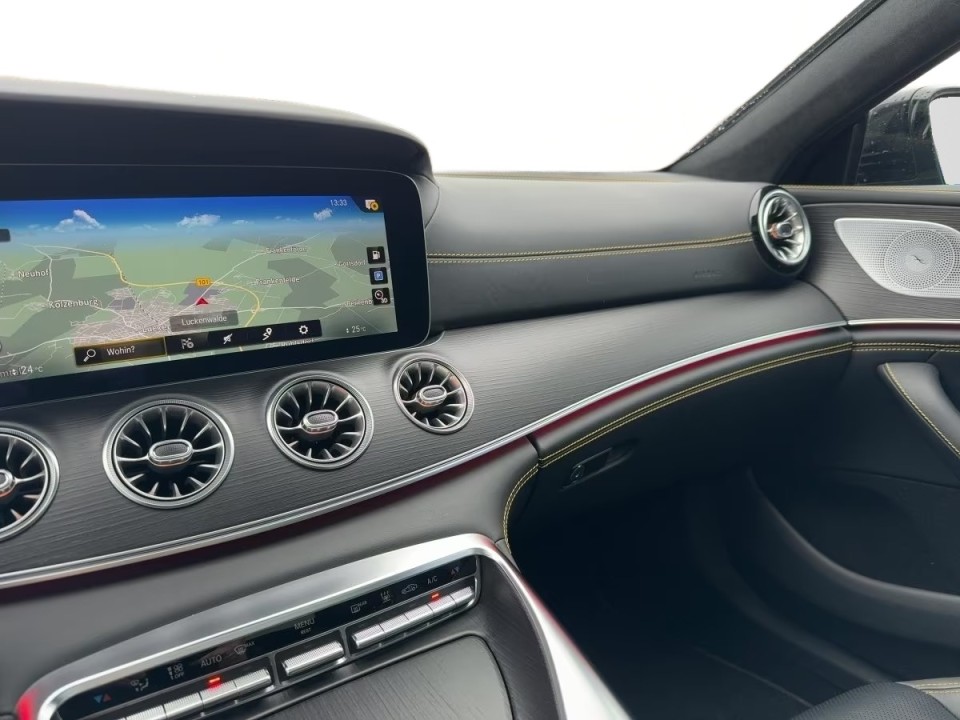 Mercedes-Benz AMG GT 43 4MATIC+ - foto 10