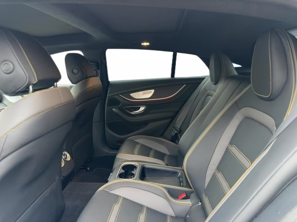 Mercedes-Benz AMG GT 43 4MATIC+ - foto 12