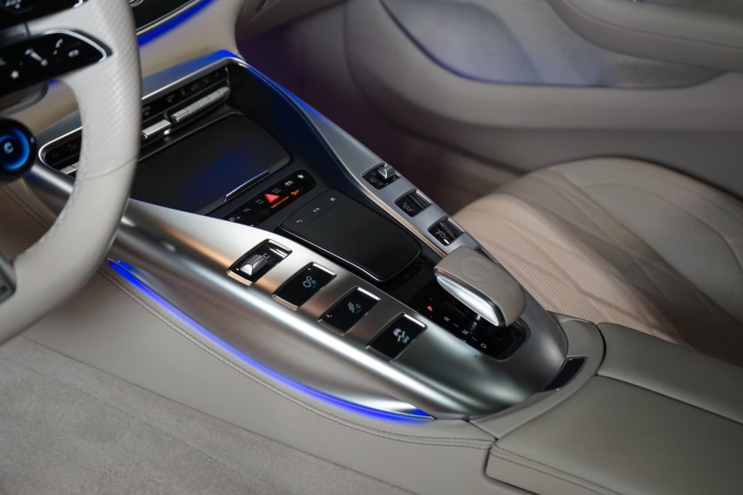 Mercedes-Benz AMG GT 53 4MATIC+ - foto 14