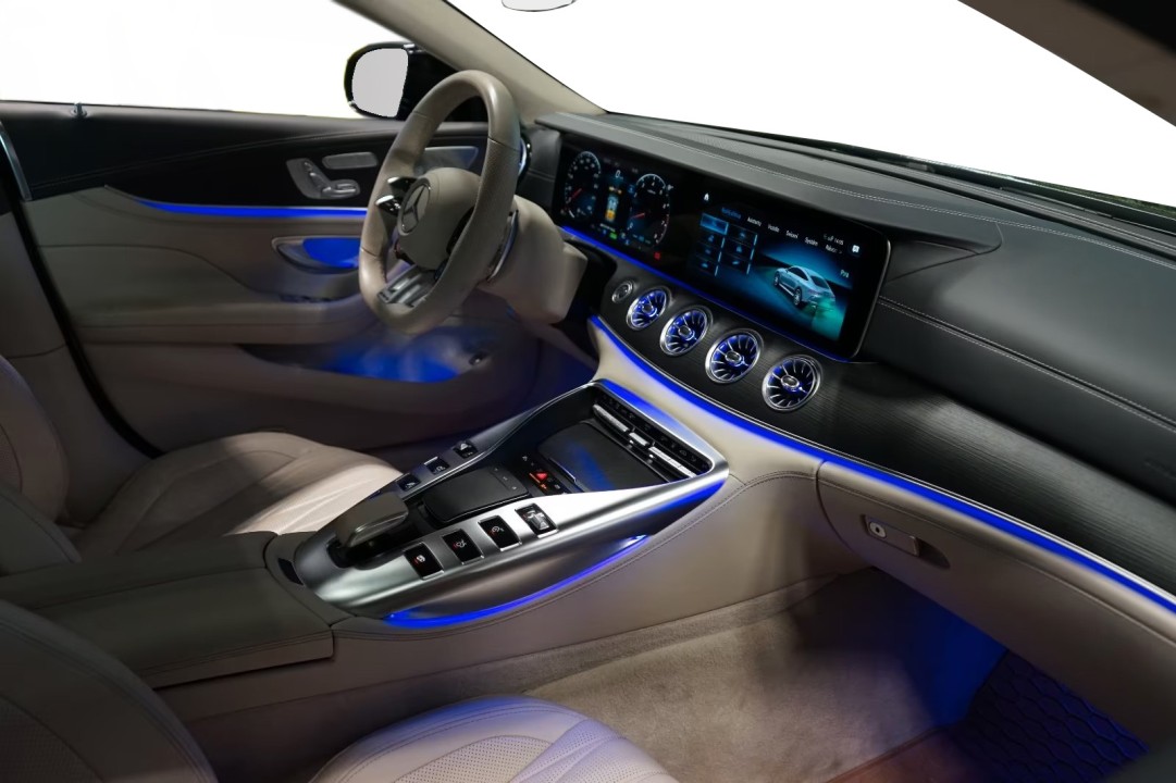 Mercedes-Benz AMG GT 53 4MATIC+ - foto 10