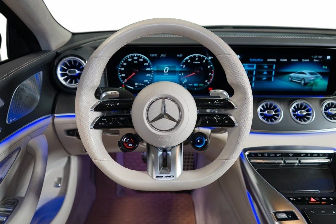 Mercedes-Benz AMG GT 53 4MATIC+ - foto 7