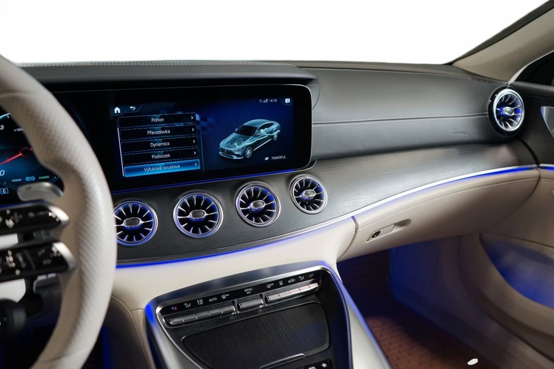 Mercedes-Benz AMG GT 53 4MATIC+ - foto 13