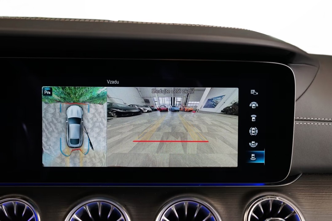 Mercedes-Benz AMG GT 53 4MATIC+ - foto 32