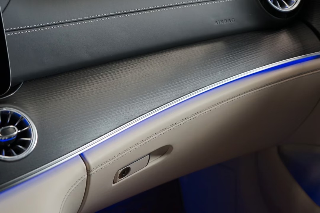 Mercedes-Benz AMG GT 53 4MATIC+ - foto 34