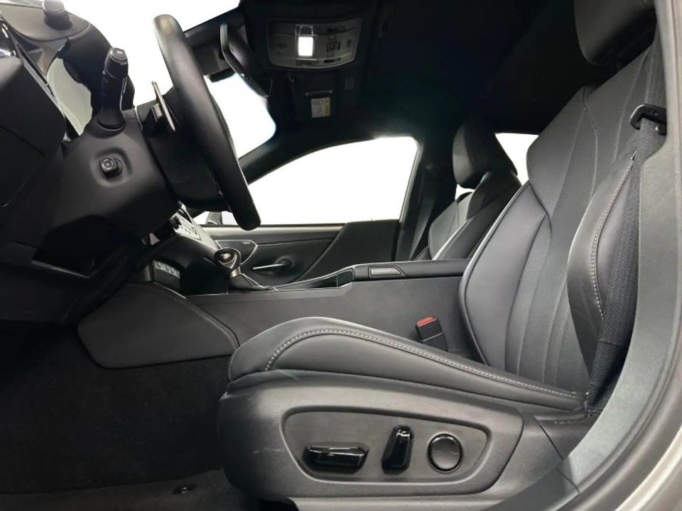 Lexus Seria ES 300h F-Sport - foto 9