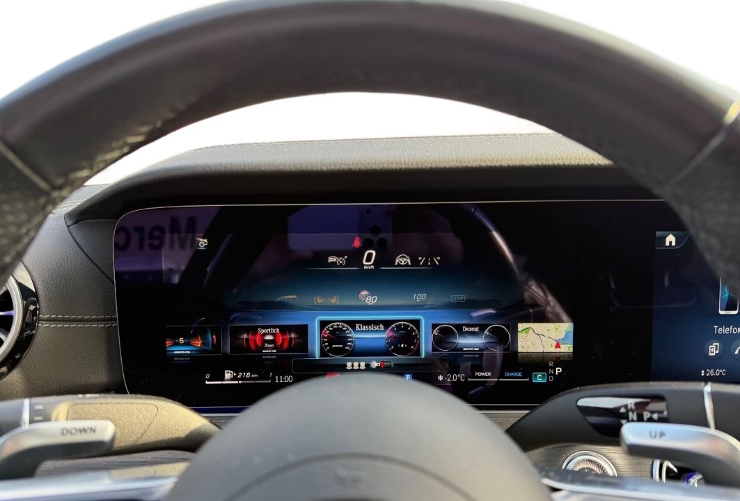 Mercedes-Benz AMG GT 43 4MATIC+ - foto 18