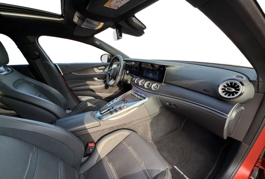 Mercedes-Benz AMG GT 43 4MATIC+ - foto 15