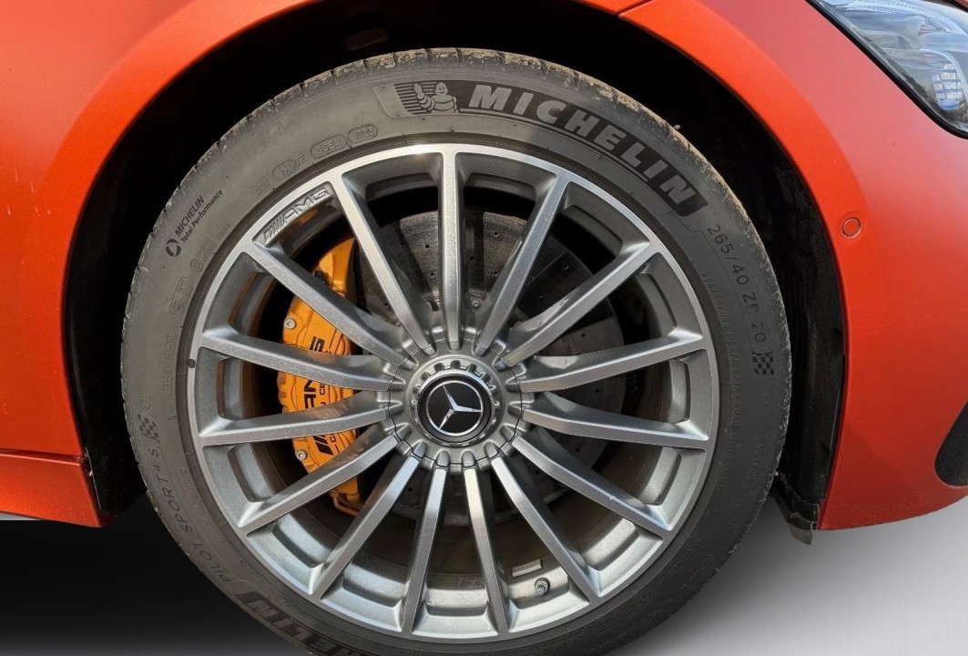 Mercedes-Benz AMG GT 43 4MATIC+ - foto 39