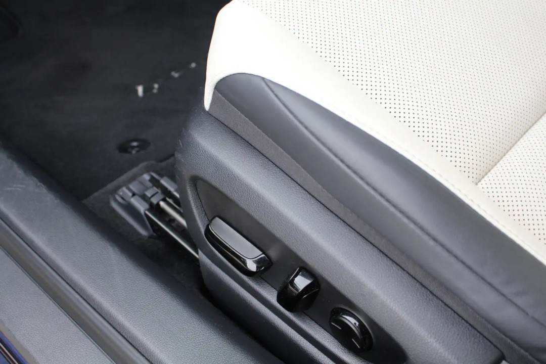 Lexus Seria ES Lexus ES 300h Luxury Line - foto 18