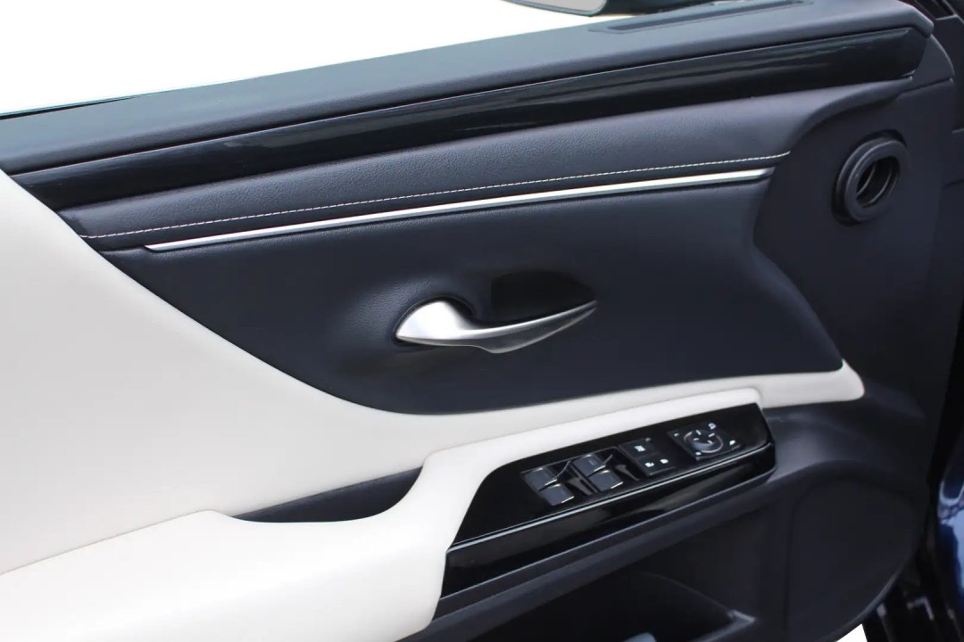 Lexus Seria ES Lexus ES 300h Luxury Line - foto 27