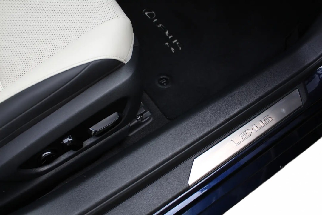 Lexus Seria ES Lexus ES 300h Luxury Line - foto 32