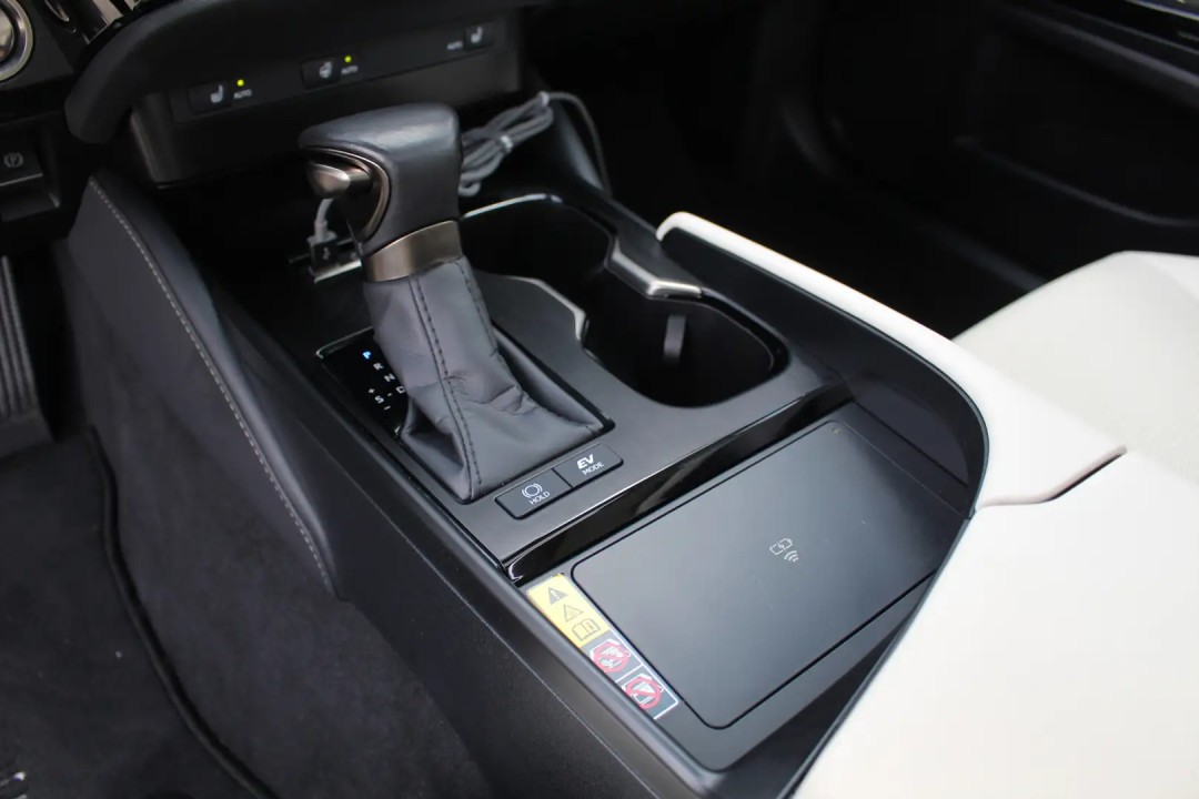 Lexus Seria ES Lexus ES 300h Luxury Line - foto 21