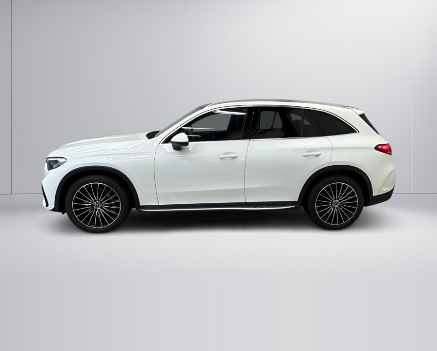 Mercedes-Benz GLC 300 4MATIC AMG Line - foto 6