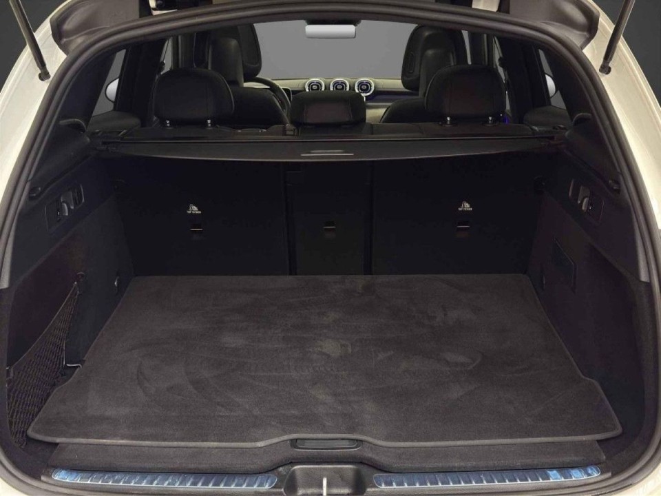 Mercedes-Benz GLC 300 4MATIC AMG Line - foto 22