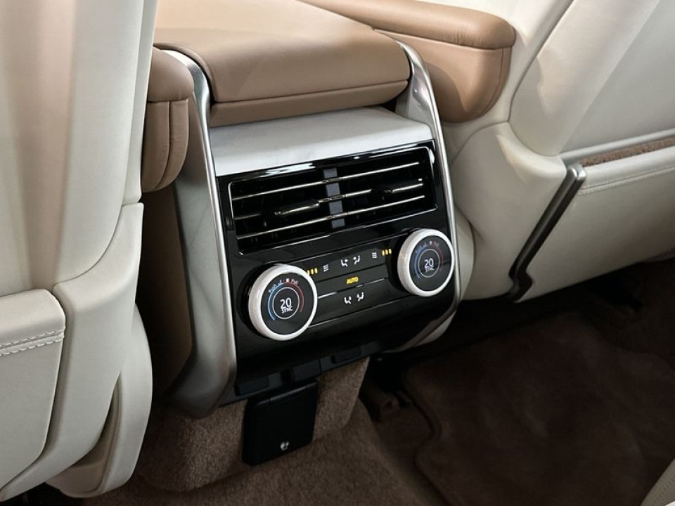 Land Rover Range Rover P550e SV - foto 25