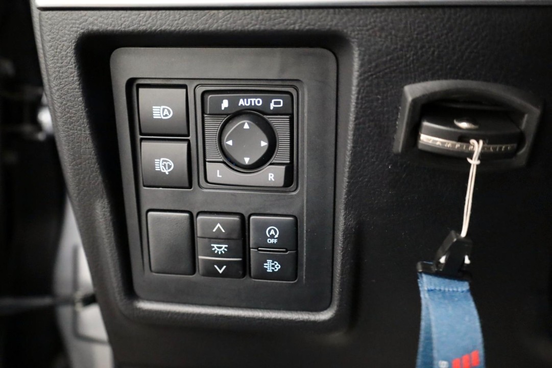 Toyota Land Cruiser Comfort 2.8D - foto 19