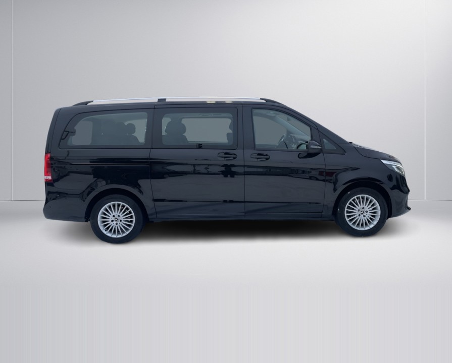 Mercedes-Benz V 300d 4MATIC (2)