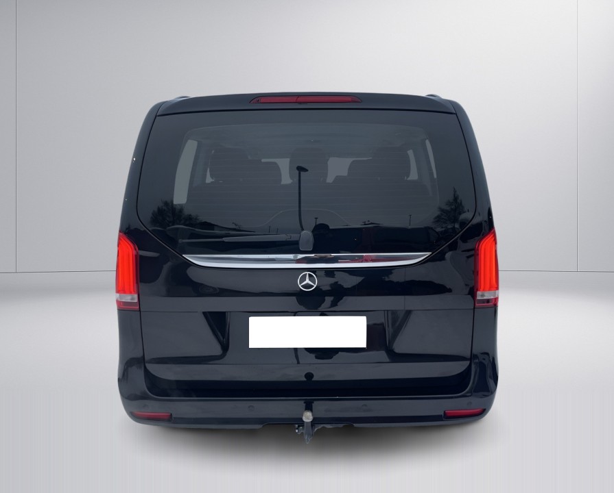 Mercedes-Benz V 300d 4MATIC (4)