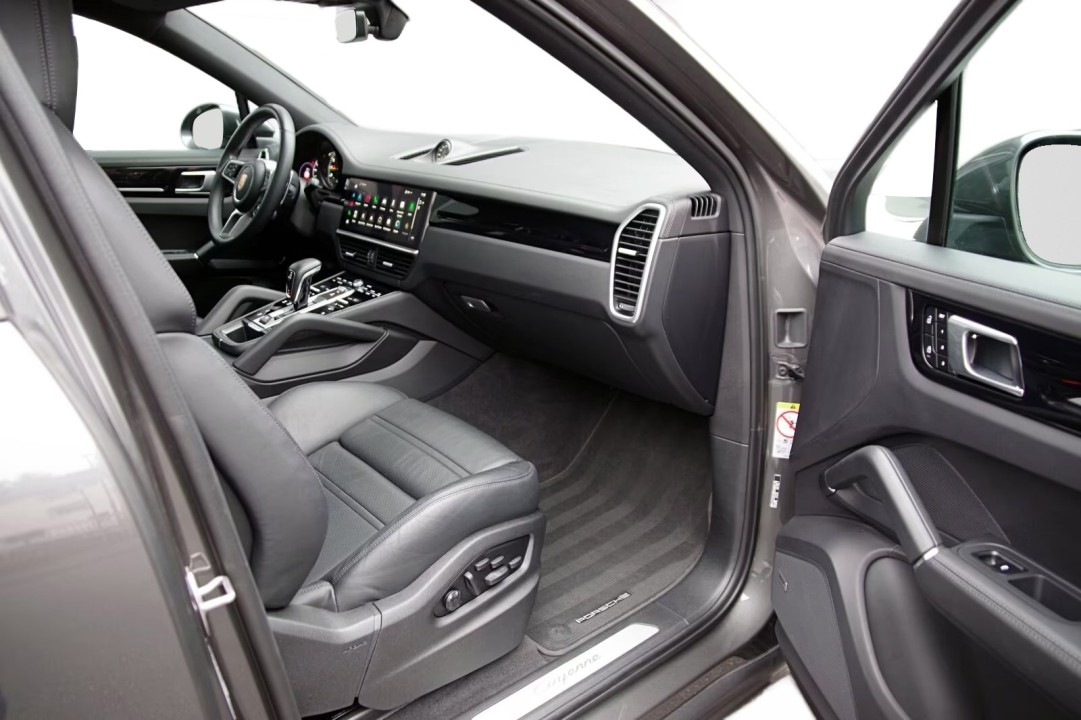 Porsche Cayenne Coupe E-Hybrid - foto 16