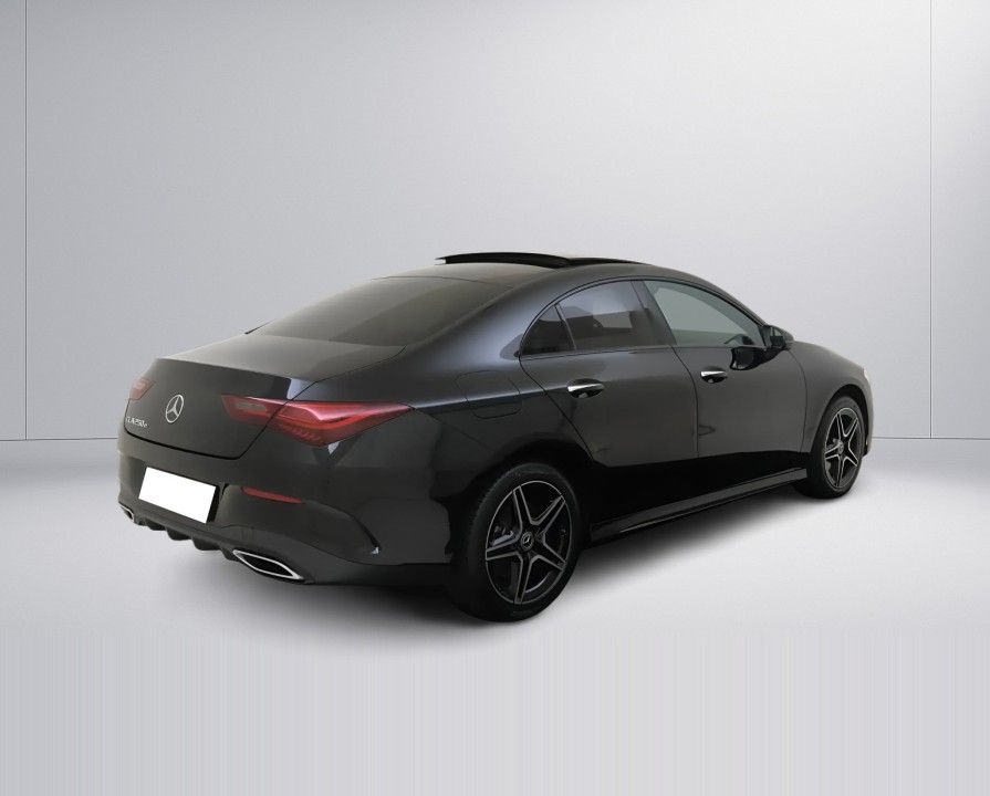 Mercedes-Benz CLA 250e AMG Line (3)