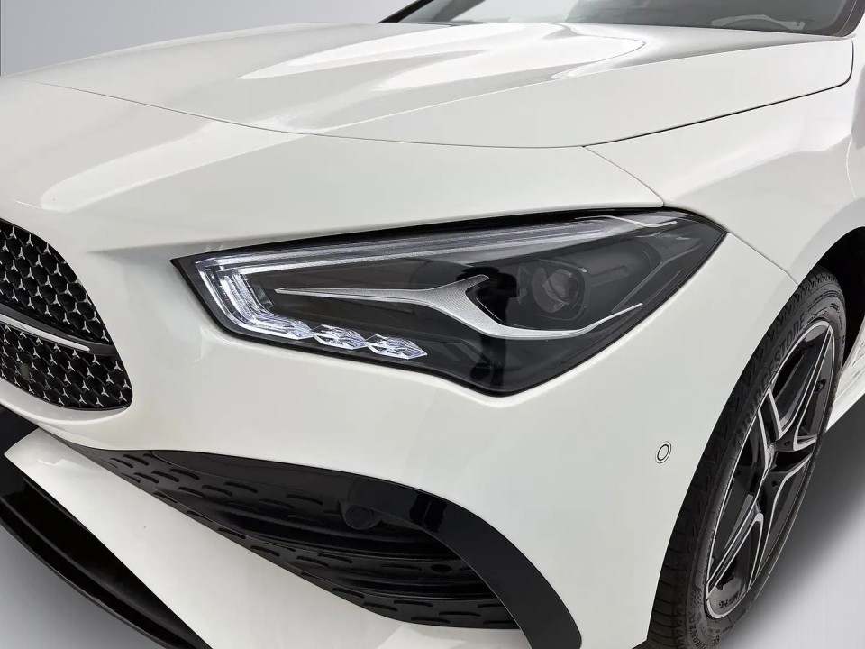 Mercedes-Benz CLA 250e AMG Line - foto 11