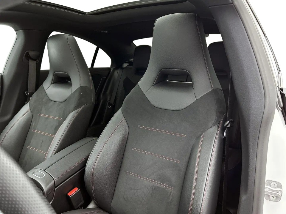 Mercedes-Benz CLA 250e AMG Line - foto 7