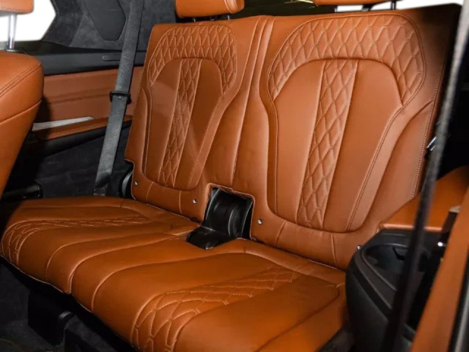 BMW X7 M60i xDrive - foto 10