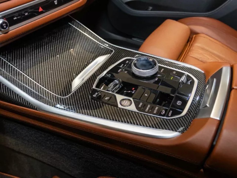 BMW X7 M60i xDrive - foto 14