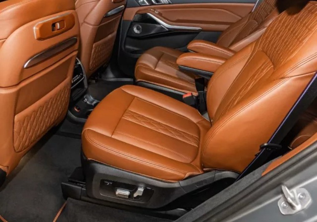 BMW X7 M60i xDrive - foto 6