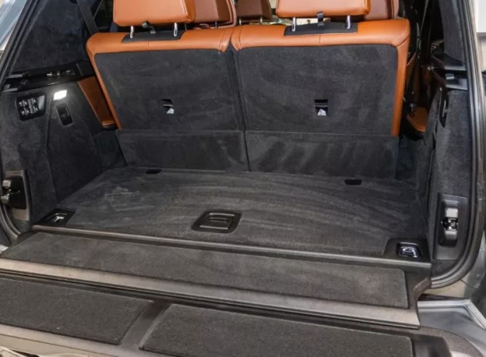 BMW X7 M60i xDrive - foto 18