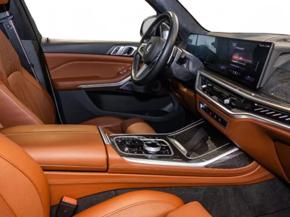 BMW X7 M60i xDrive - foto 8
