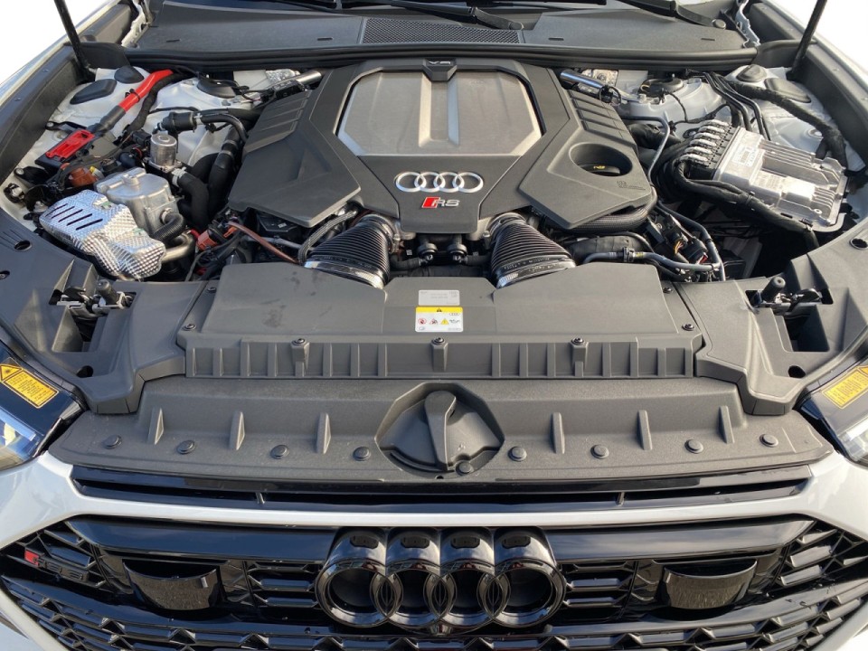 Audi RS6 Avant Performance - foto 17