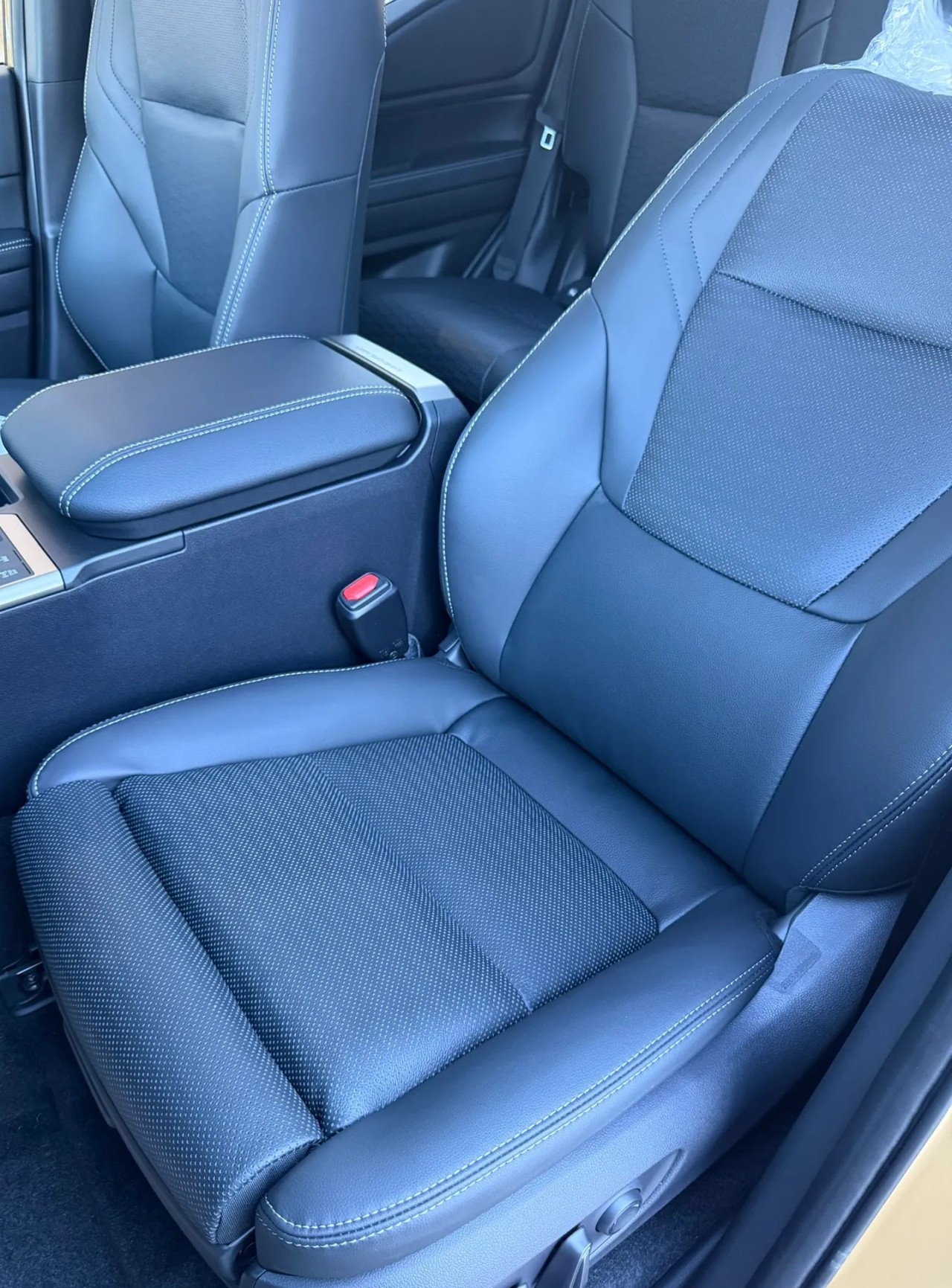 Toyota Land Cruiser 250 - foto 10