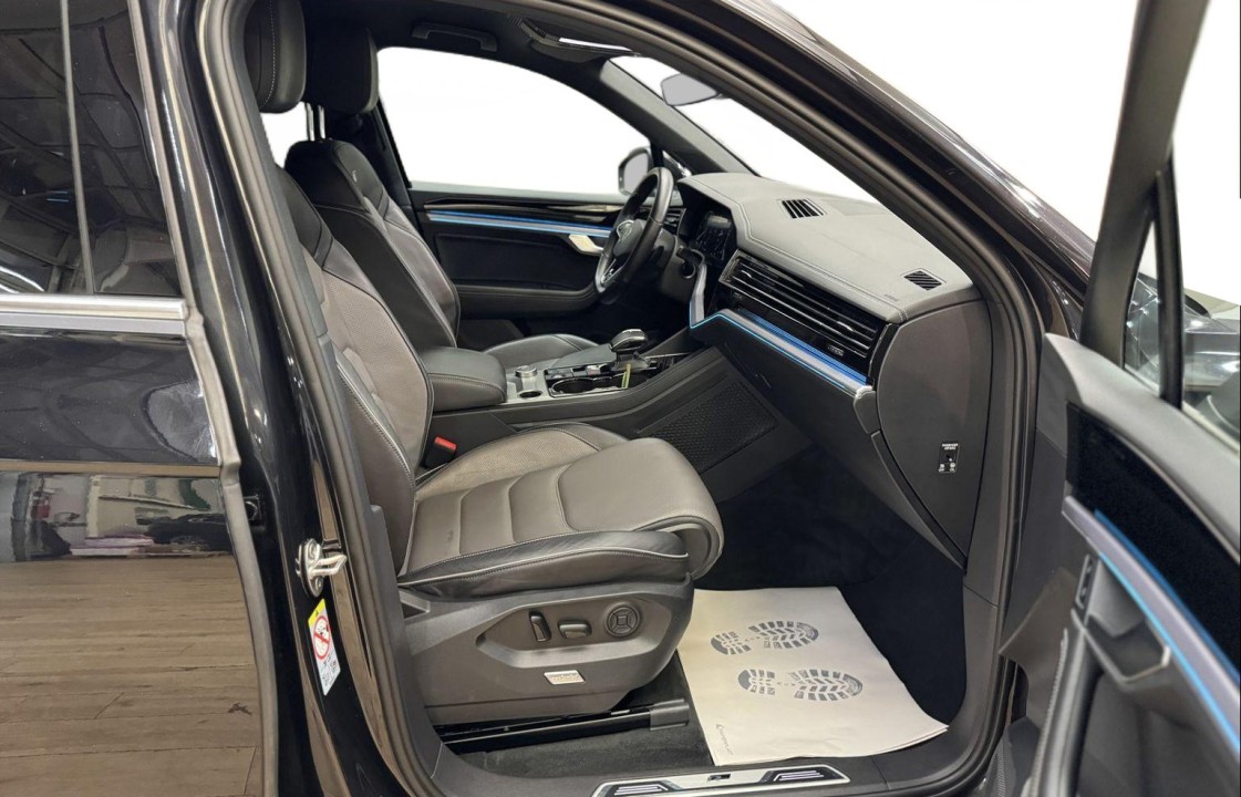 Volkswagen Touareg V6 TDI - foto 13