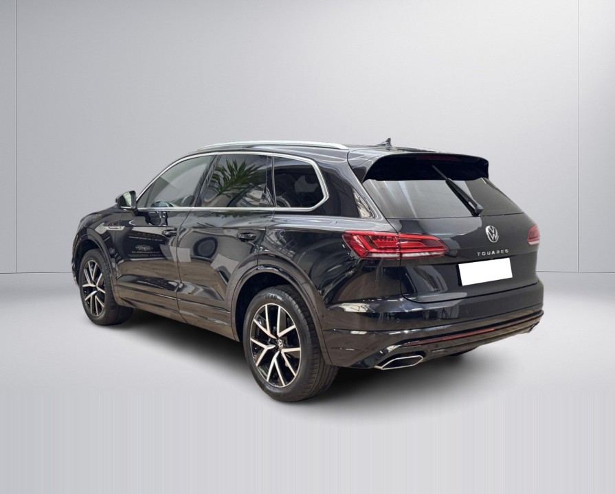 Volkswagen Touareg V6 TDI (5)