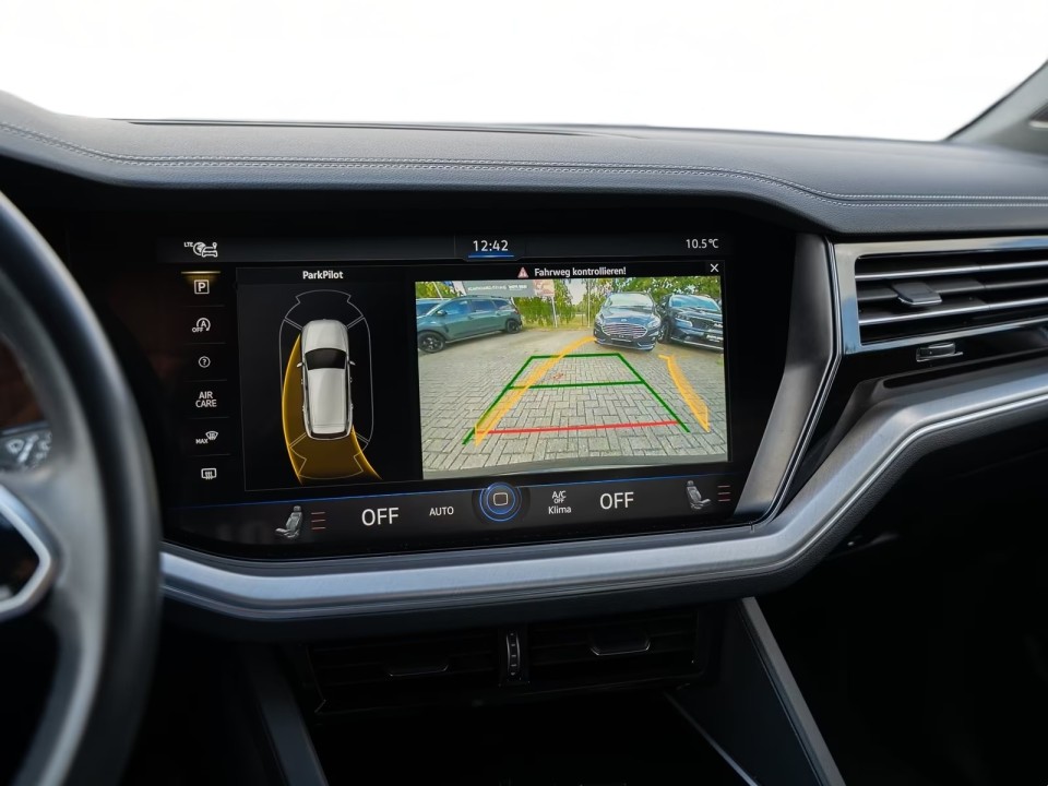 Volkswagen Touareg V6 TDI - foto 12