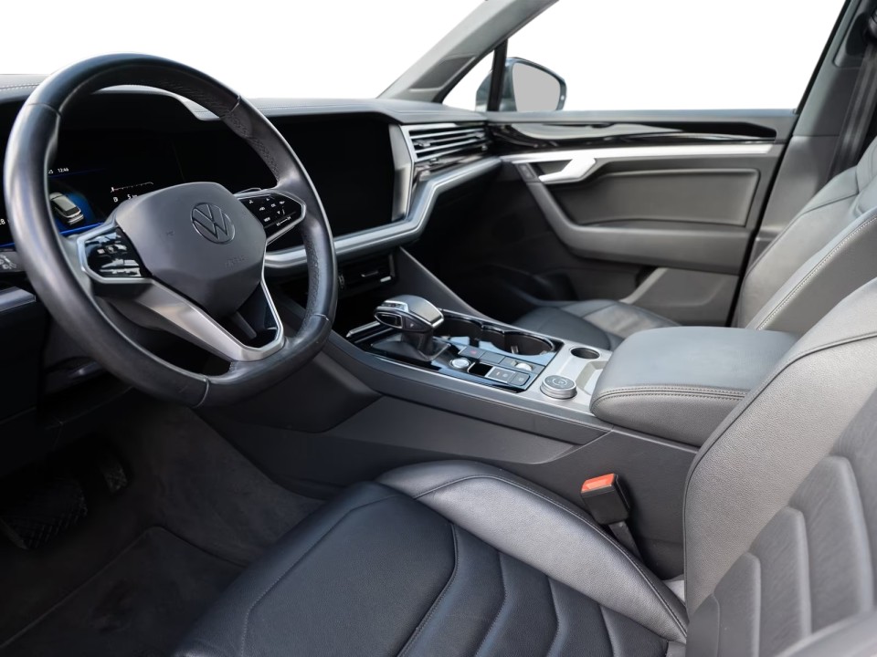 Volkswagen Touareg V6 TDI (4)