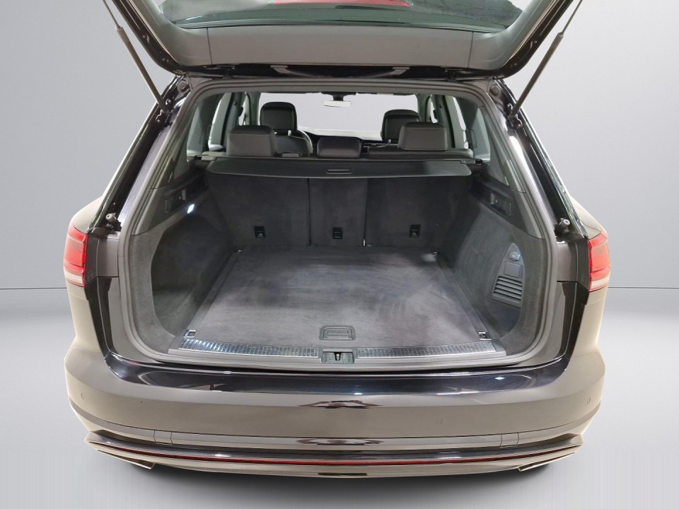 Volkswagen Touareg V6 TDI R-Line - foto 19