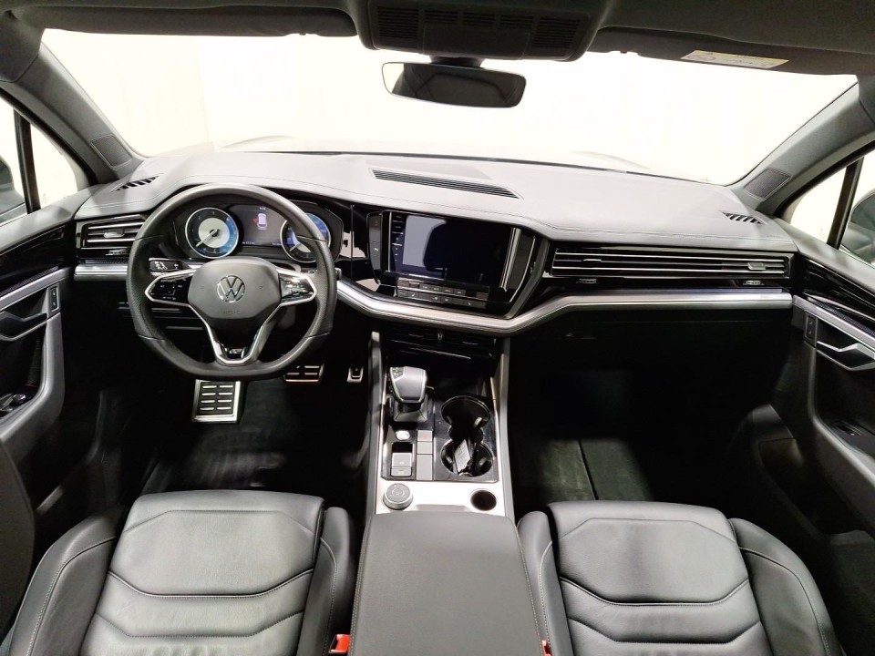 Volkswagen Touareg V6 TDI R-Line - foto 11