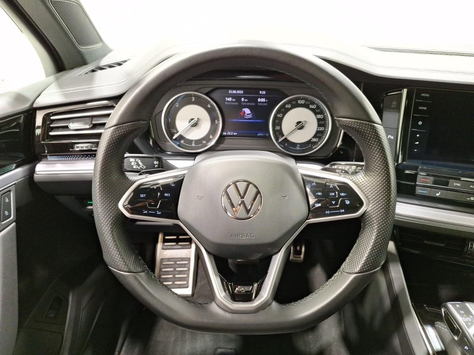 Volkswagen Touareg V6 TDI R-Line - foto 13
