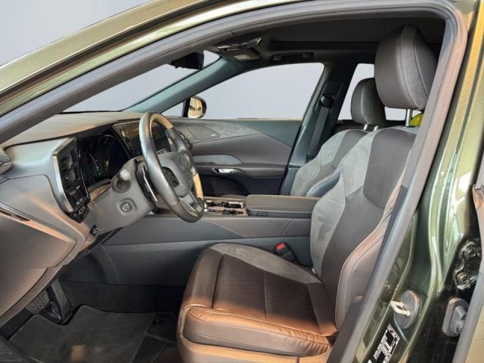 Lexus Seria RX 450h+ Luxury Line (4)