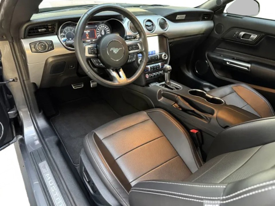 Ford Mustang - foto 20