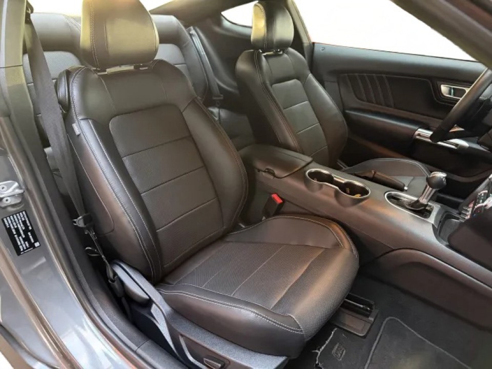 Ford Mustang - foto 18