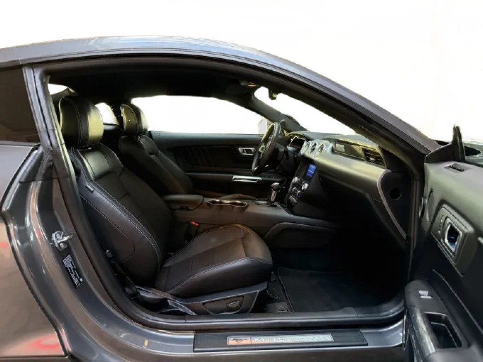 Ford Mustang - foto 21