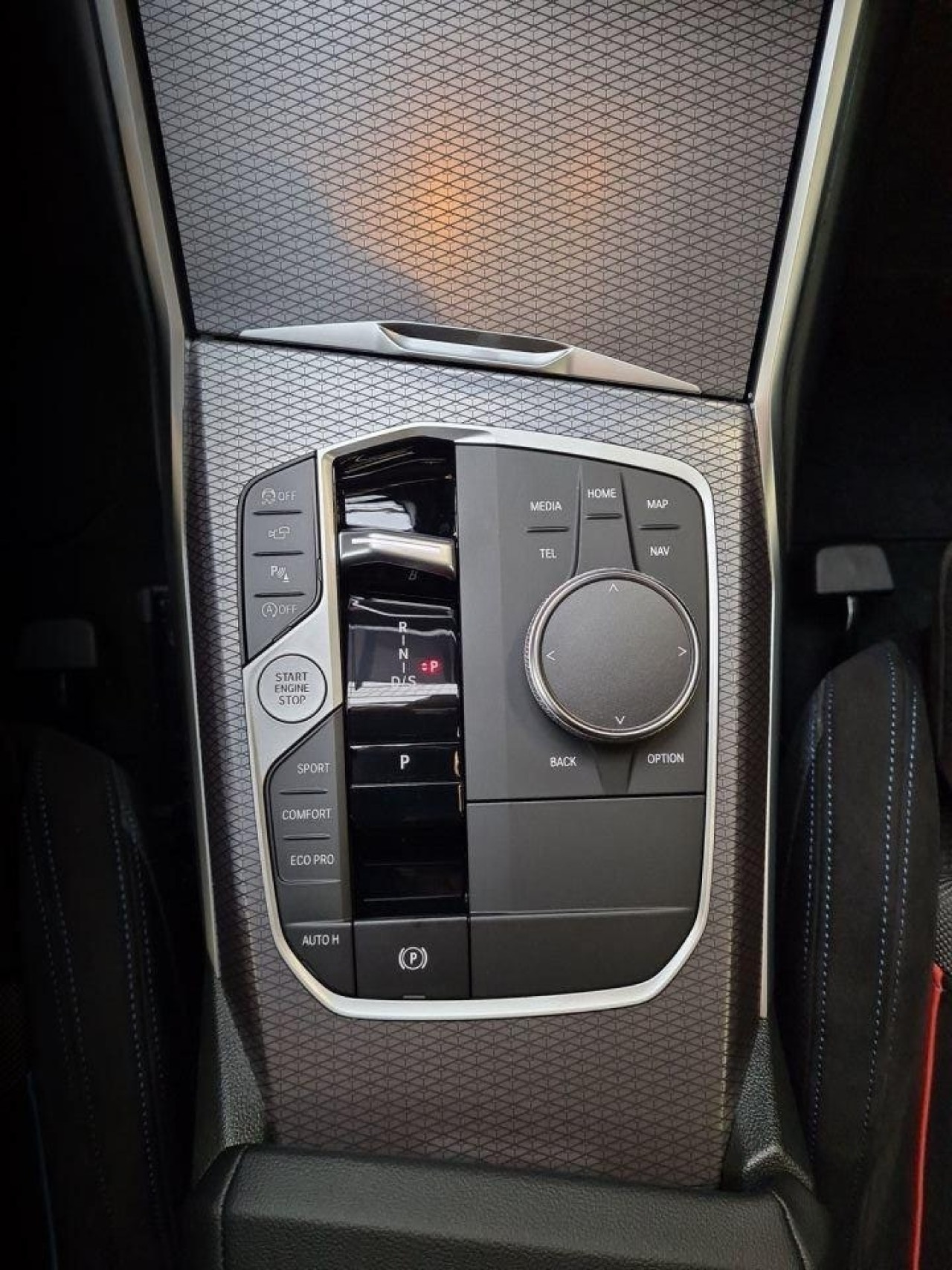 BMW Seria 3 320i xDrive M-Sport - foto 10