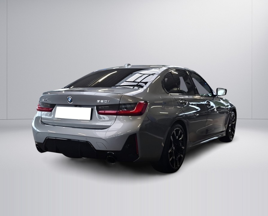 BMW Seria 3 320i xDrive M-Sport (4)